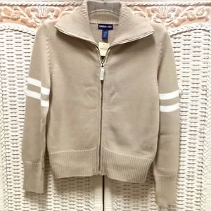 Stretchy zip sweater